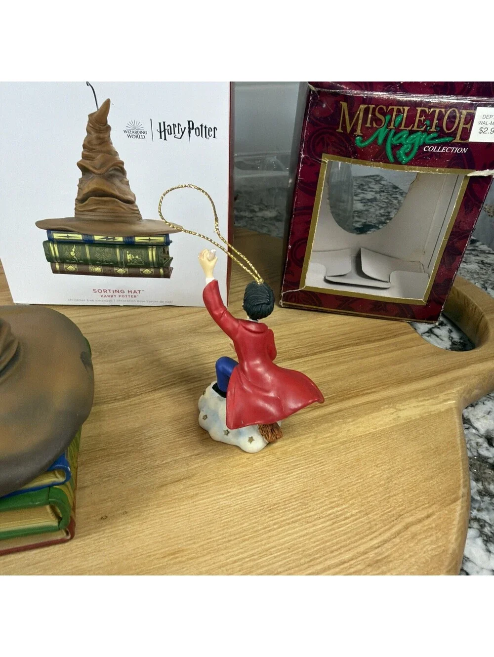 Harry Potter Christmas Playing Quidditch / Sorting Hat